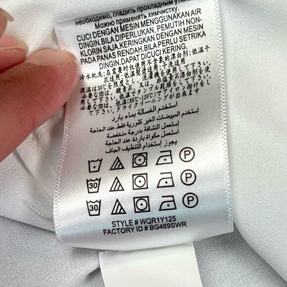 BCBG Maxazria Skipper White Tie Back Cold Shoulder Blouse XS - Picture 12 of 14